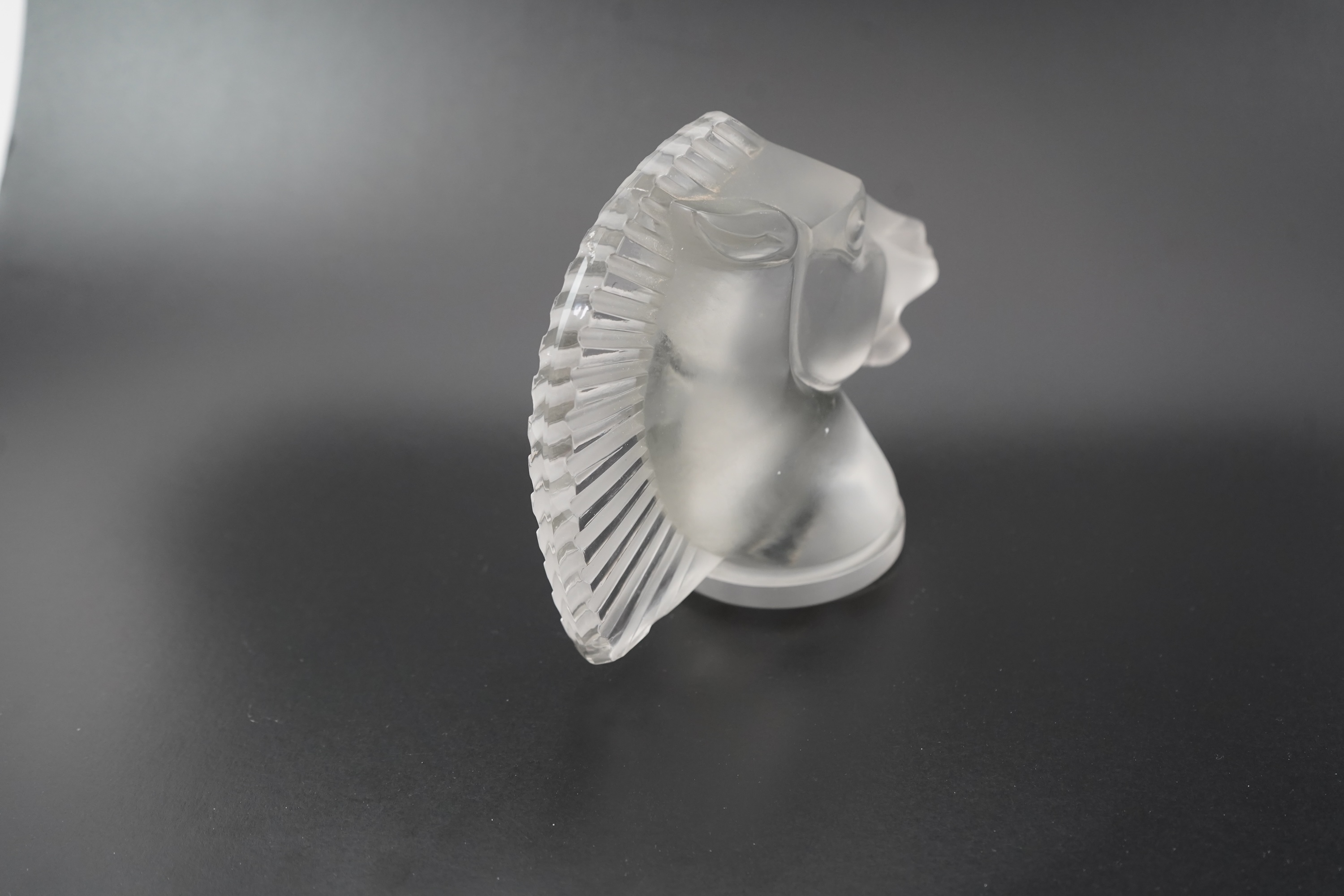 René Lalique: A 'Longchamp B' mascot